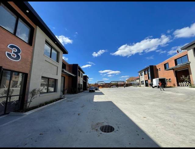 INDUSTRIAL PROPERTY TO RENT IN SAMRAND BUSINESS PARK